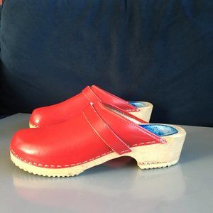 Size 42 Red Leather Wooden Clogs